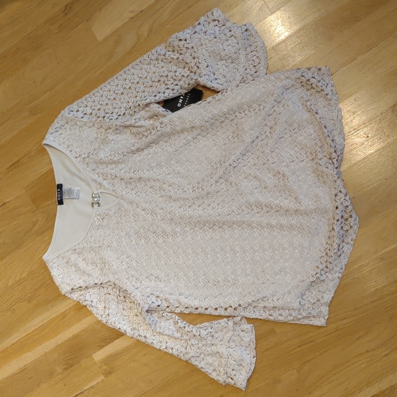 Women's shirt size L - Picture 1 of 1